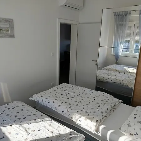 Апартаменты Cozy Bili Привлака